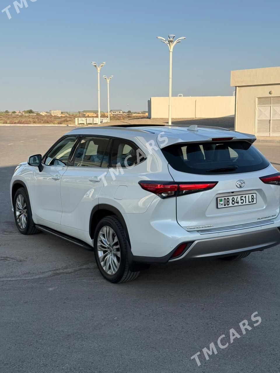 Toyota Highlander 2022 - 780 000 TMT - Türkmenabat - img 3