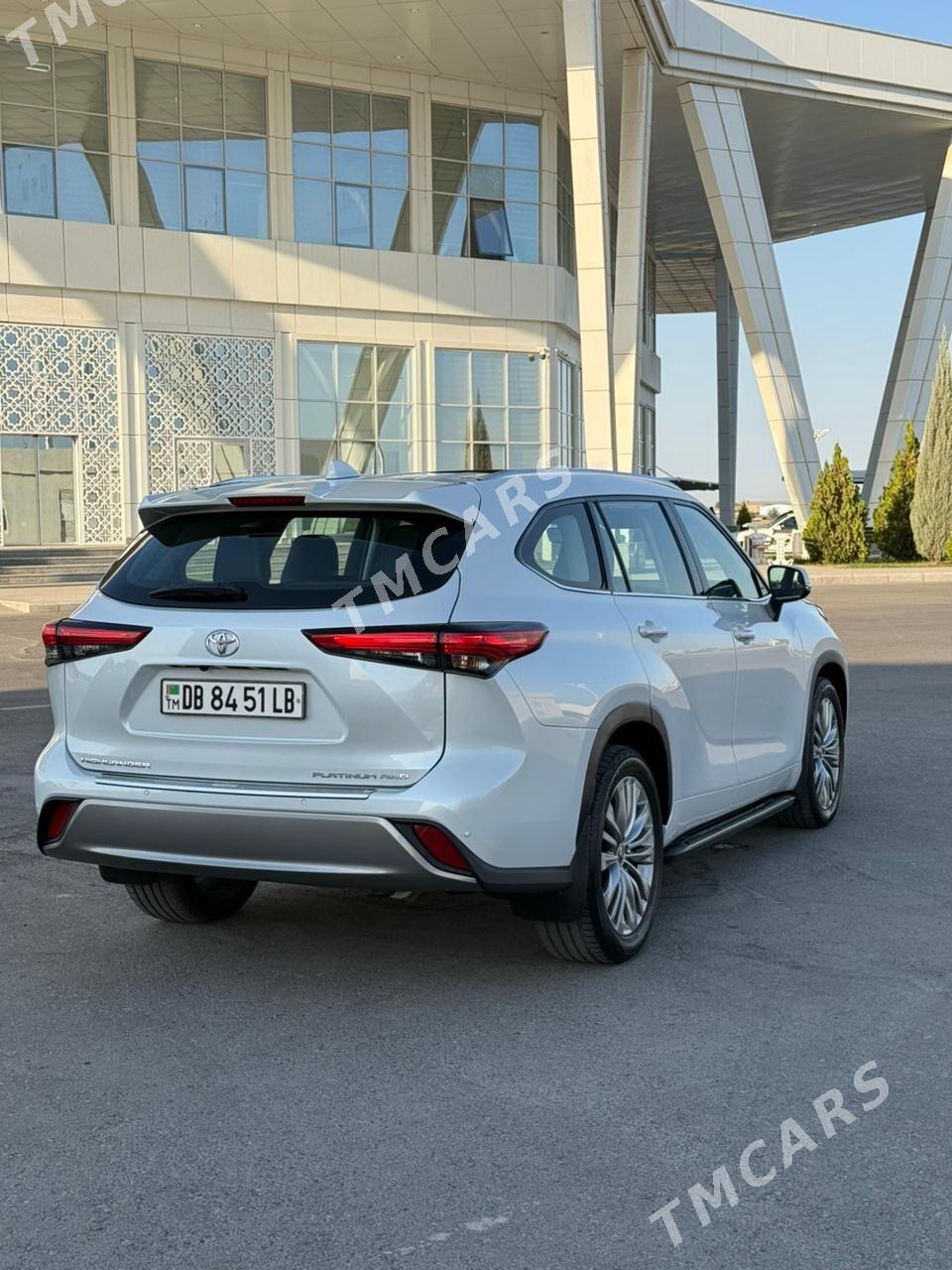 Toyota Highlander 2022 - 780 000 TMT - Türkmenabat - img 8