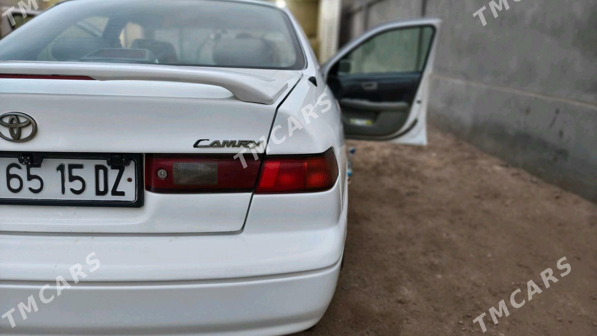 Toyota Camry 1998 - 125 000 TMT - етр. Туркменбаши - img 1