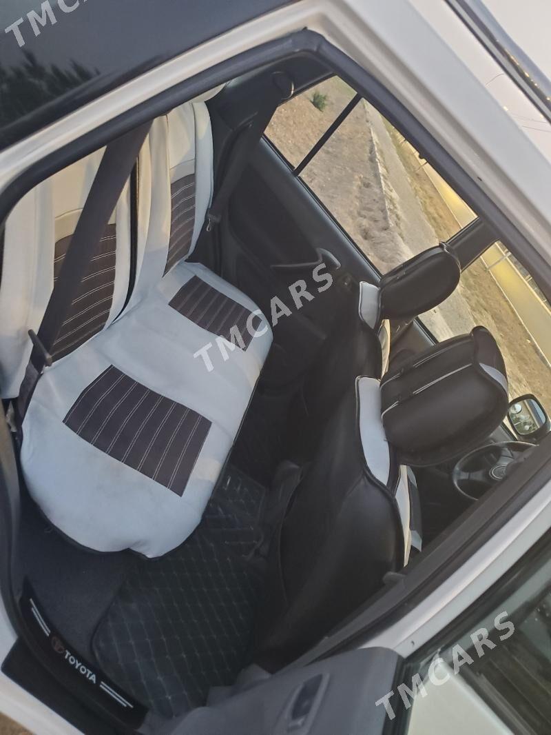 Toyota RAV4 2003 - 120 000 TMT - Kaka - img 3