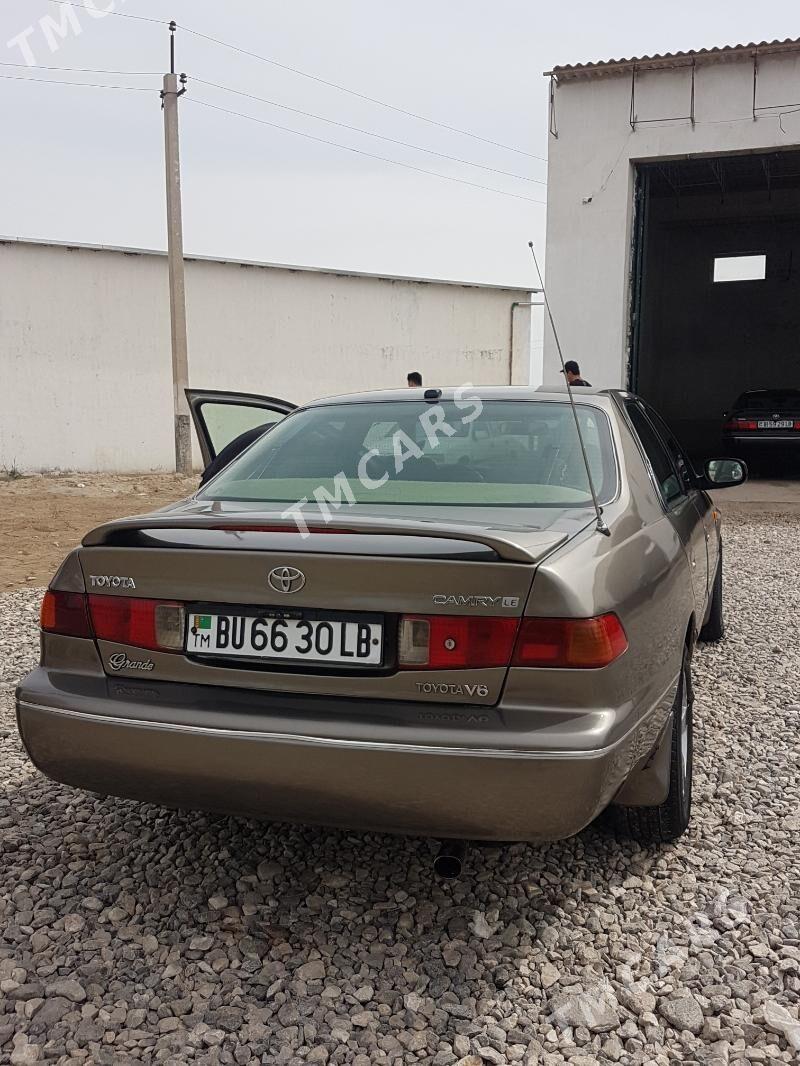 Toyota Camry 1999 - 115 000 TMT - Койтендаг - img 3