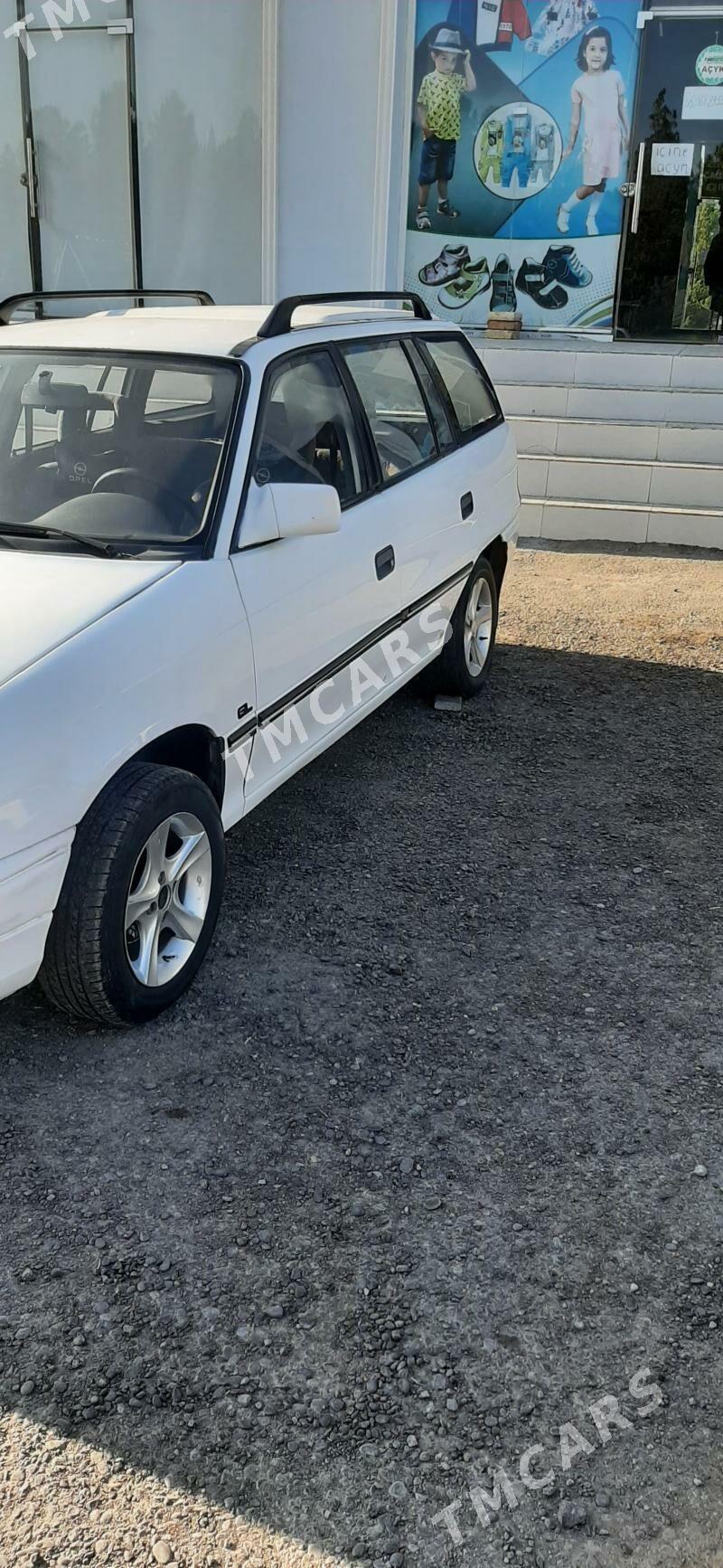 Opel Astra 1993 - 33 000 TMT - Мары - img 4
