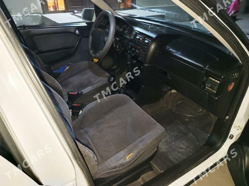 Opel Vectra 1994 - 52 000 TMT - Бахарден - img 6