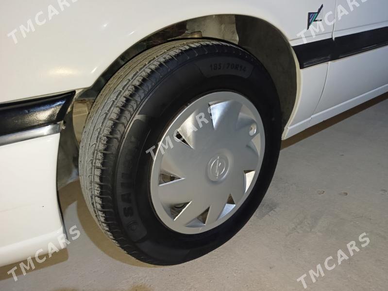 Opel Vectra 1994 - 52 000 TMT - Бахарден - img 2