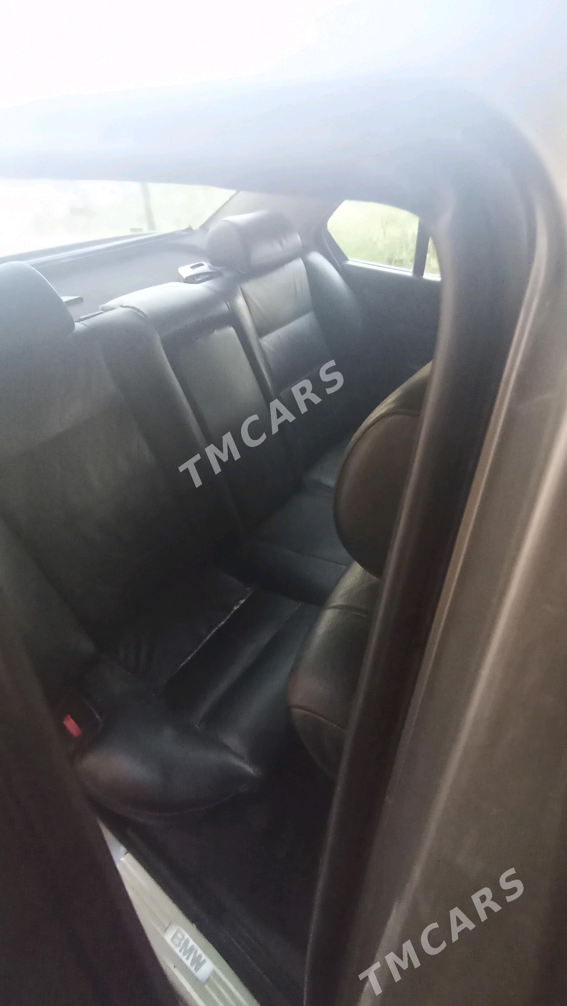 BMW 528 1994 - 85 000 TMT - Мары - img 5