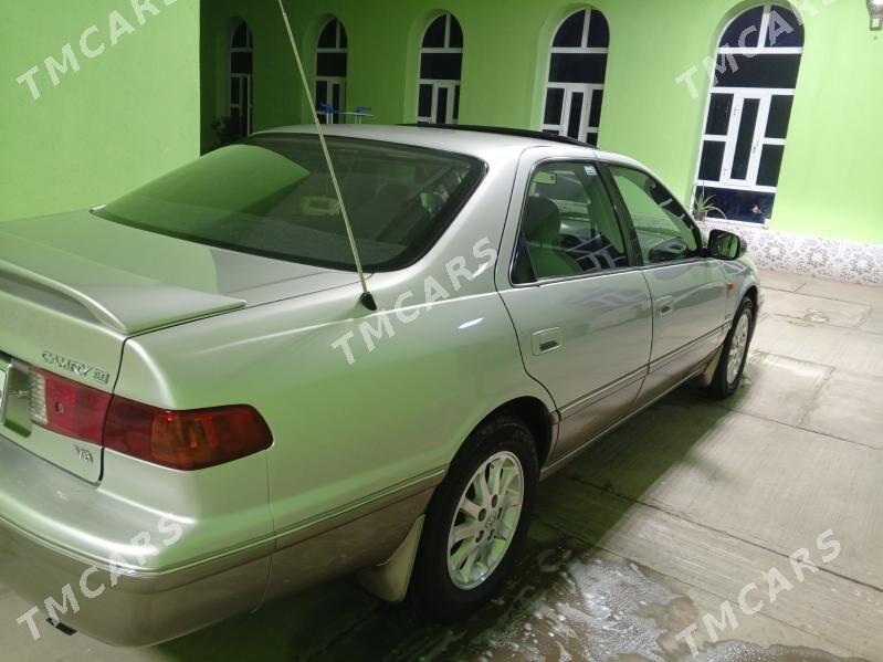 Toyota Camry 2001 - 220 000 TMT - Туркменабат - img 2