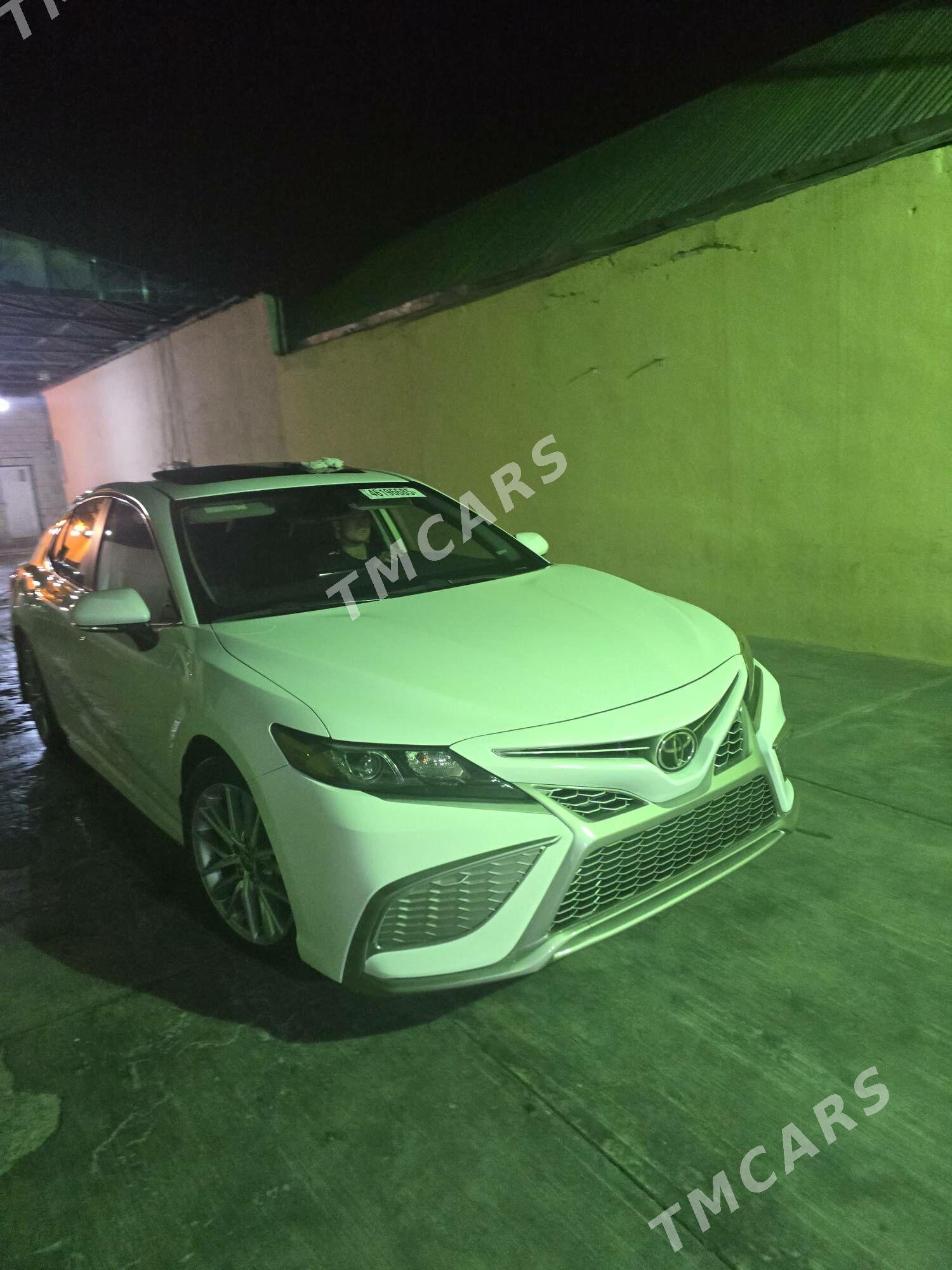 Toyota Camry 2021 - 370 000 TMT - Гуртли - img 4