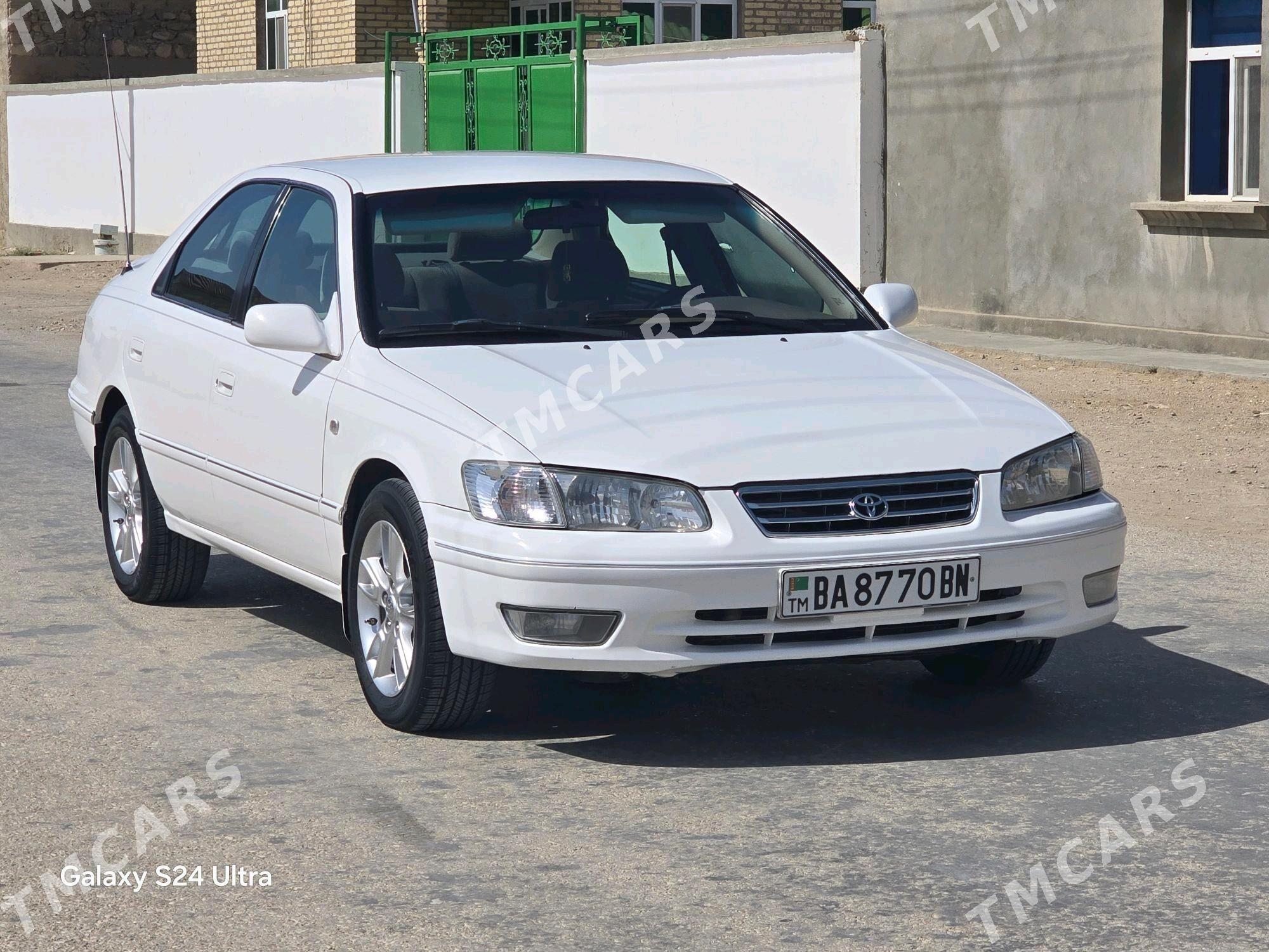 Toyota Camry 1999 - 127 000 TMT - Гумдаг - img 5