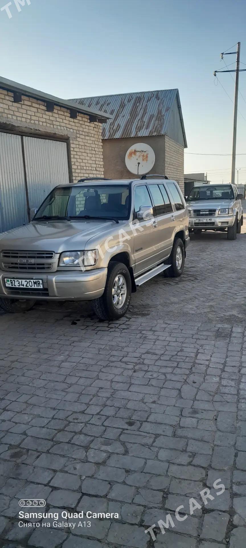 Isuzu Trooper 2002 - 85 000 TMT - Baýramaly - img 2