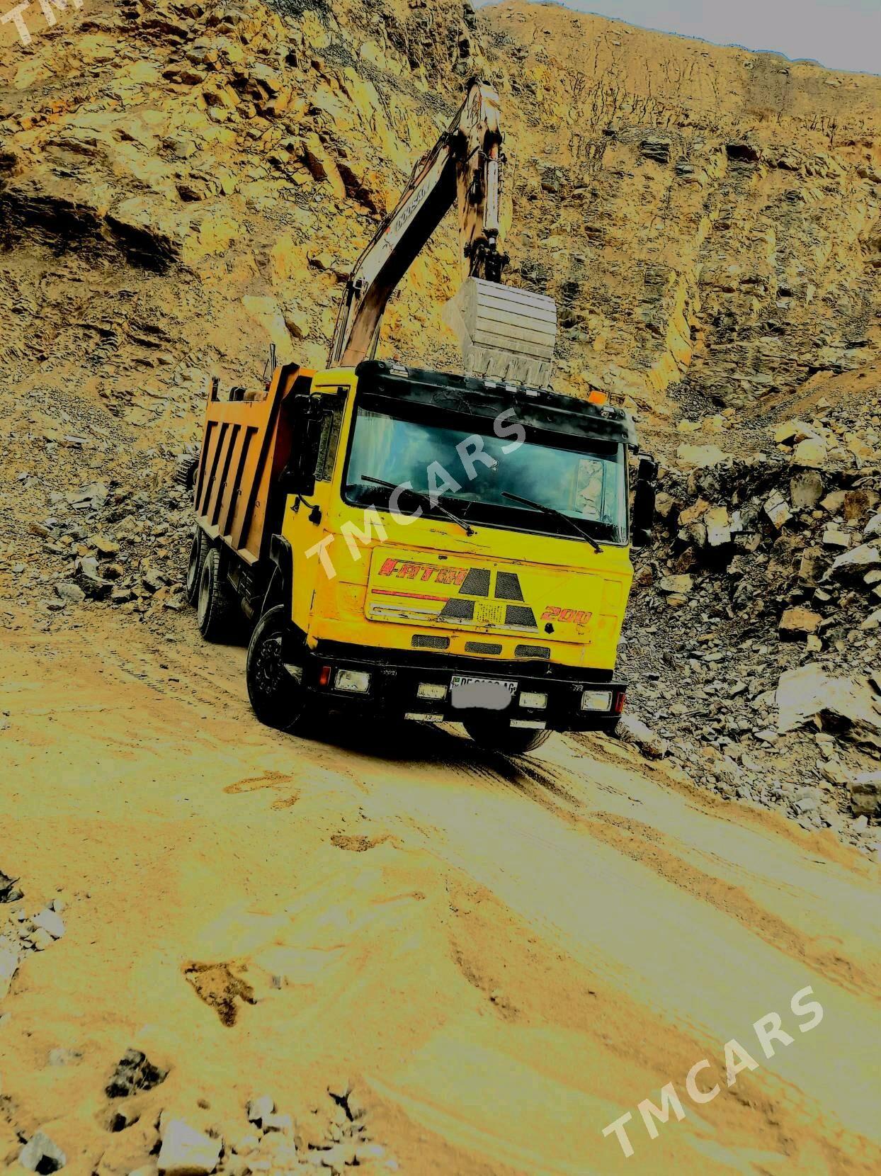 Howo Sinotruk 2011 - 300 000 TMT - Ашхабад - img 1