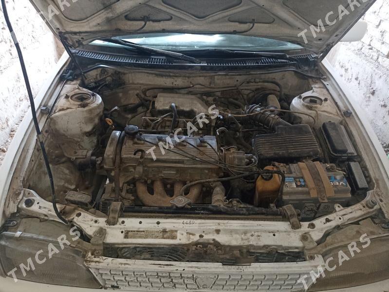 Toyota Corolla 1994 - 45 000 TMT - Gubadag - img 4