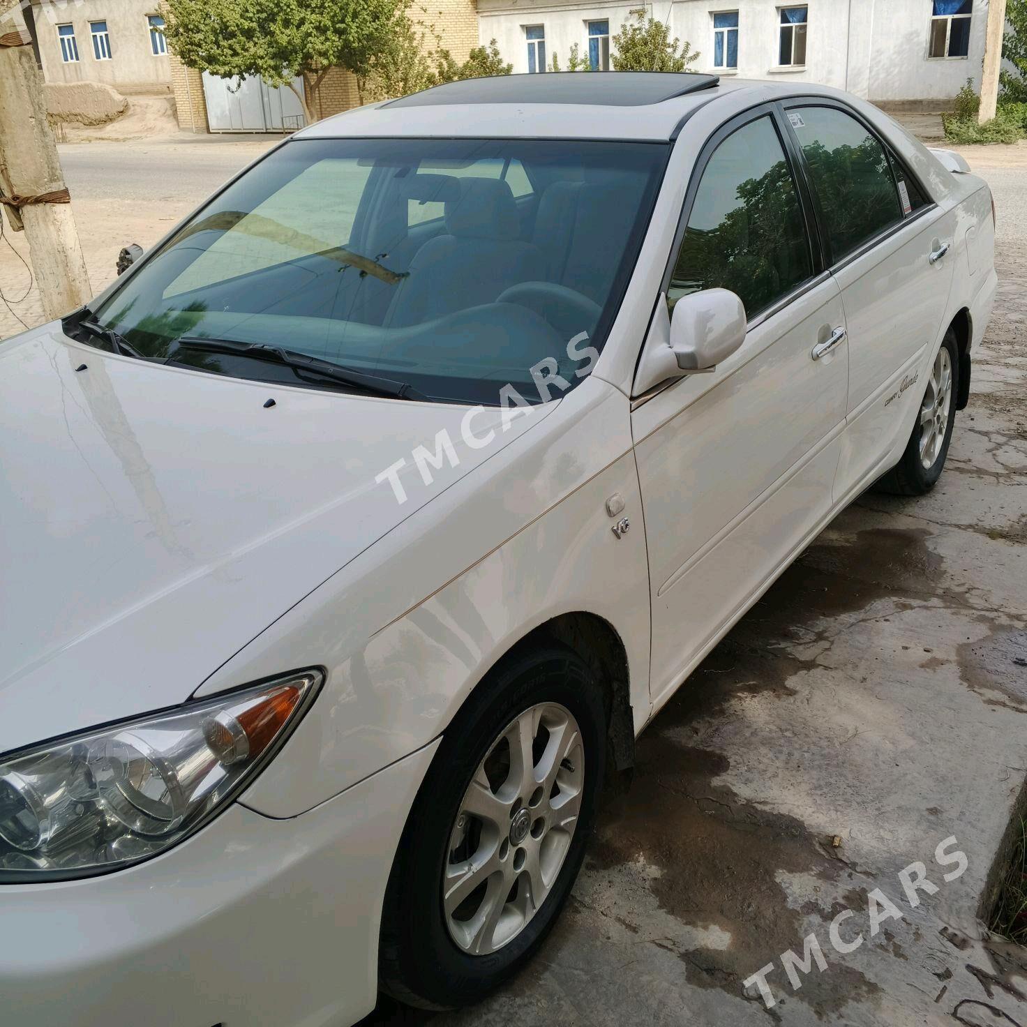 Toyota Camry 2002 - 177 000 TMT - Халач - img 3