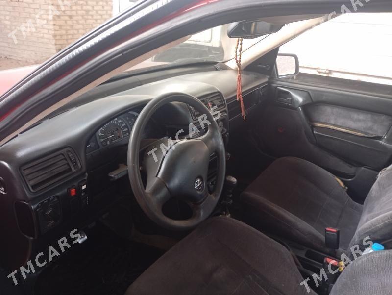 Opel Vectra 1991 - 32 000 TMT - Мары - img 2