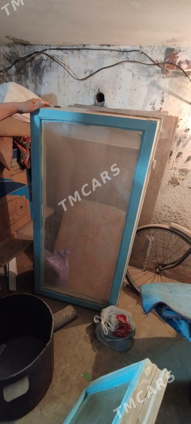 iki gatly gapy we iki gatly pe - Türkmenabat - img 2