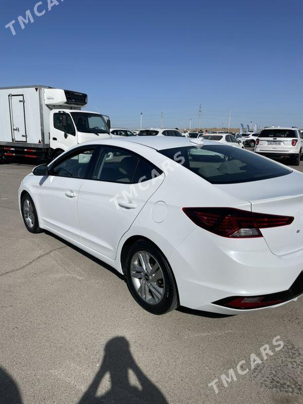 Hyundai Elantra 2020 - 205 000 TMT - Кипджак - img 2