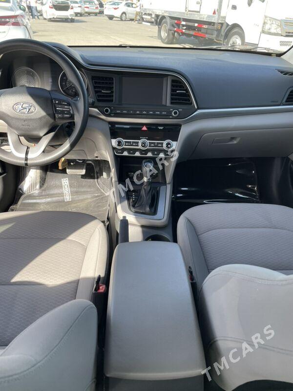 Hyundai Elantra 2020 - 205 000 TMT - Кипджак - img 4