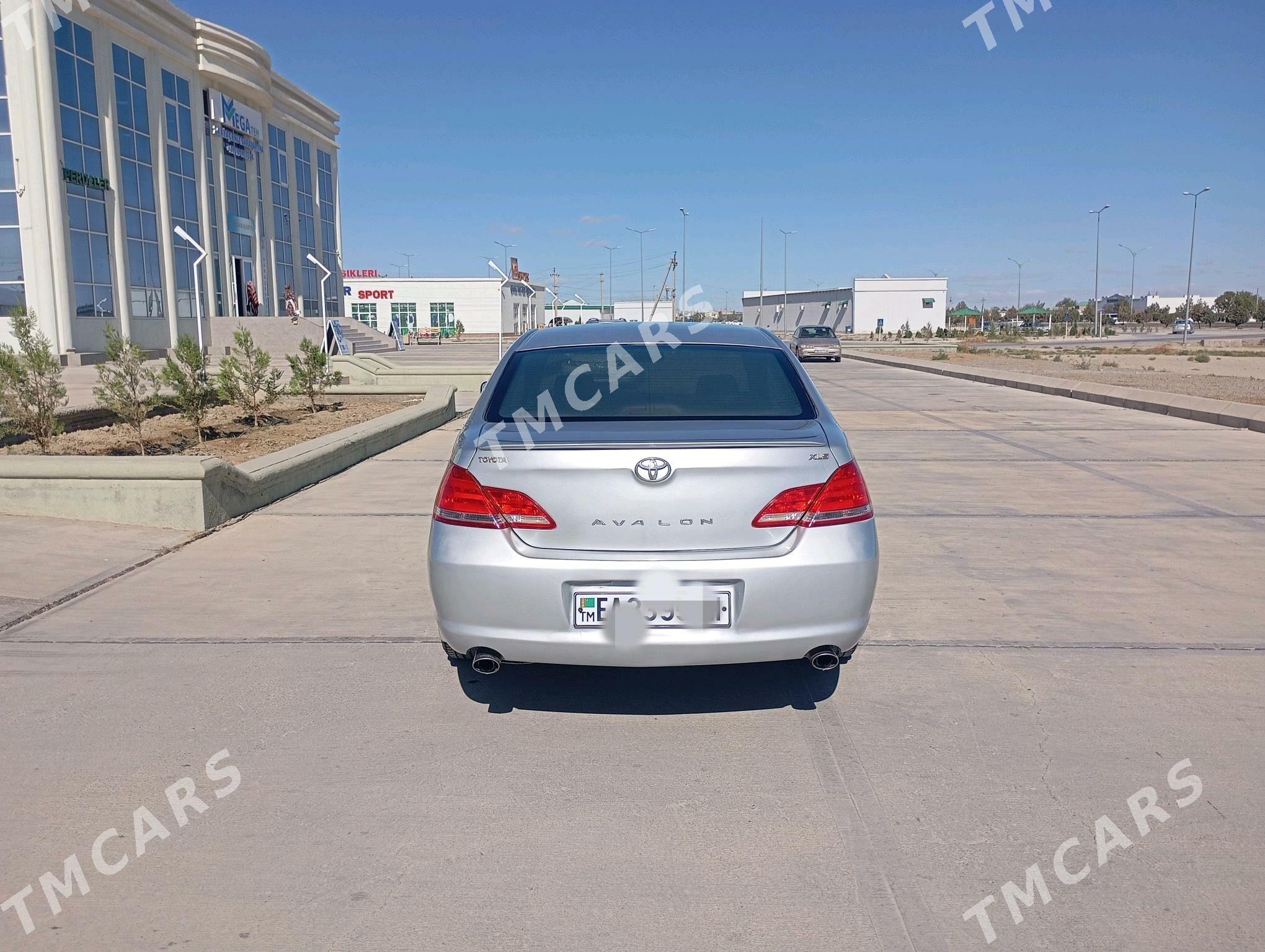 Toyota Avalon 2006 - 185 000 TMT - Bäherden - img 4