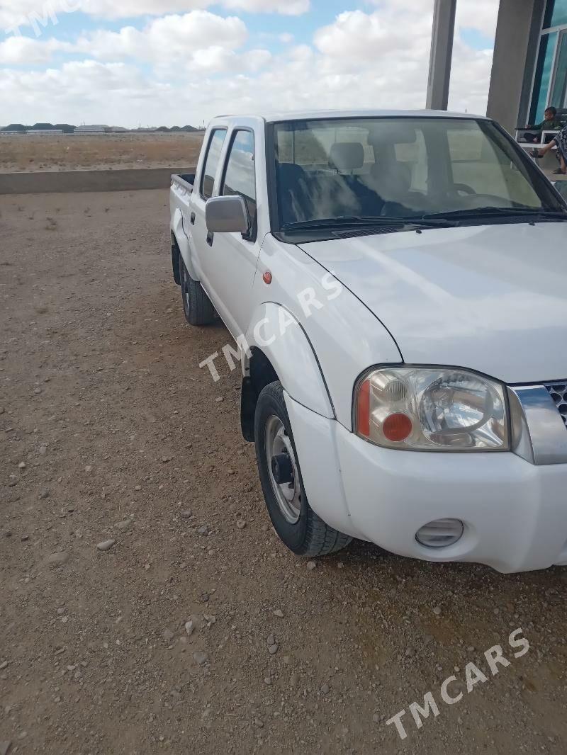 Nissan Navara 2011 - 140 000 TMT - Jebel - img 3