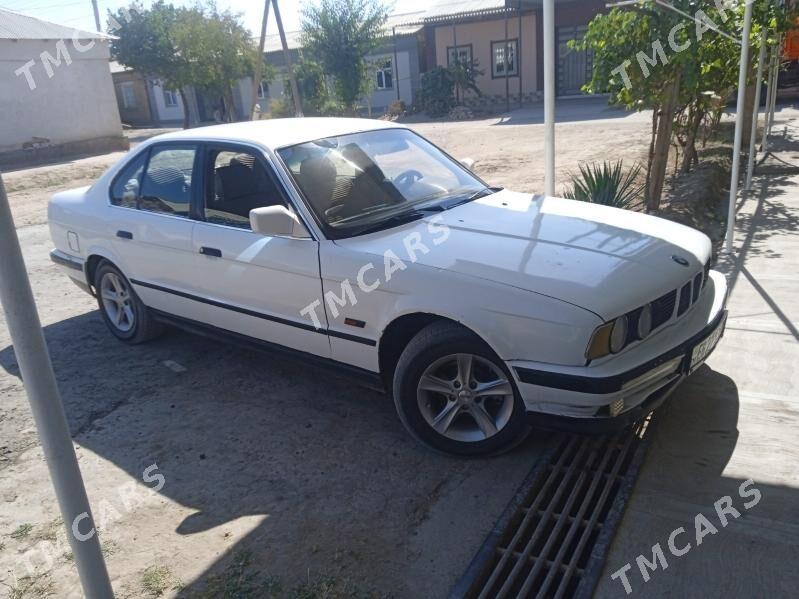 BMW 520 1990 - 37 000 TMT - Саят - img 2