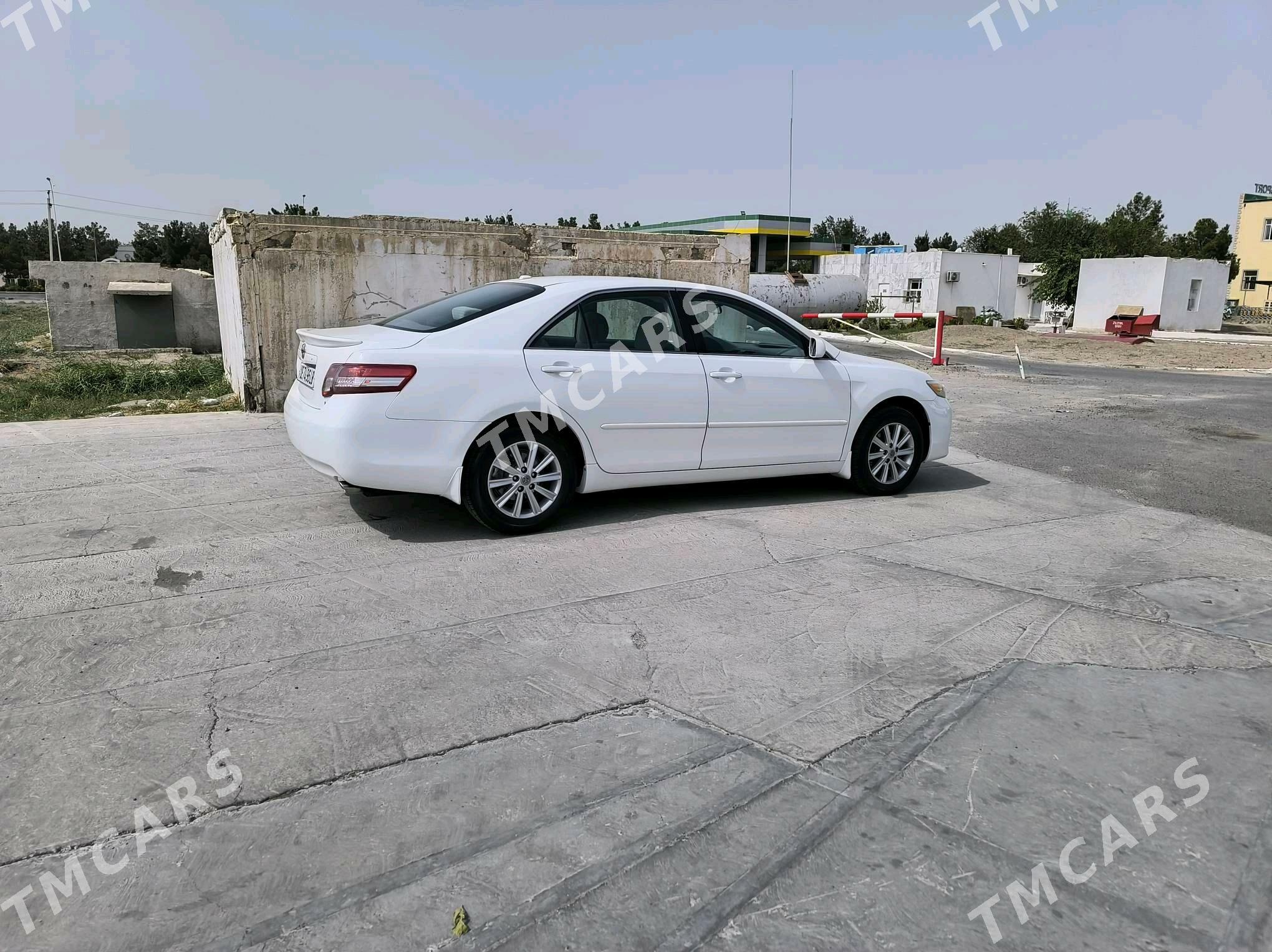 Toyota Camry 2011 - 220 000 TMT - Дянев - img 2