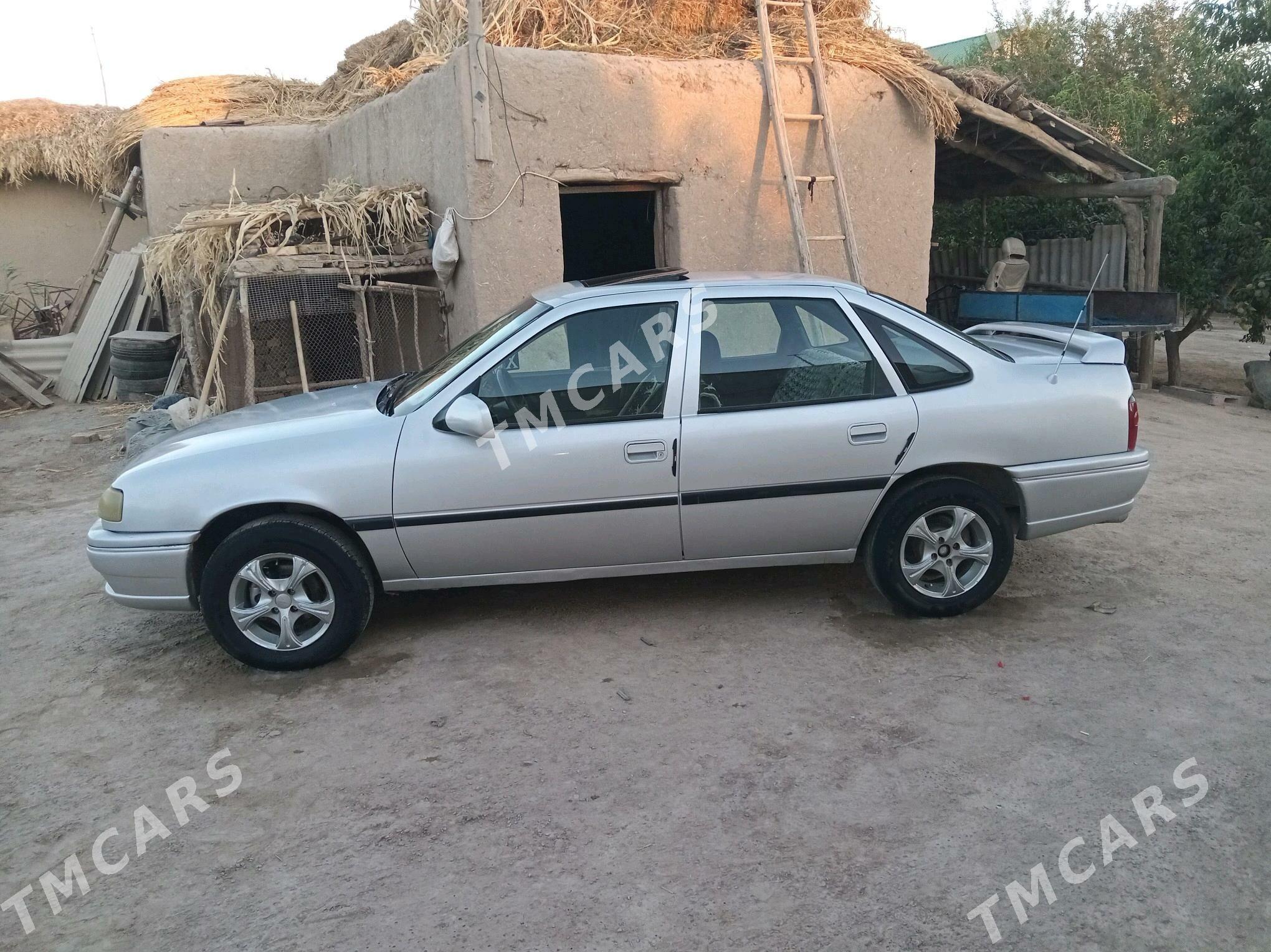 Opel Vectra 1993 - 34 000 TMT - Гурбансолтан Едже - img 2