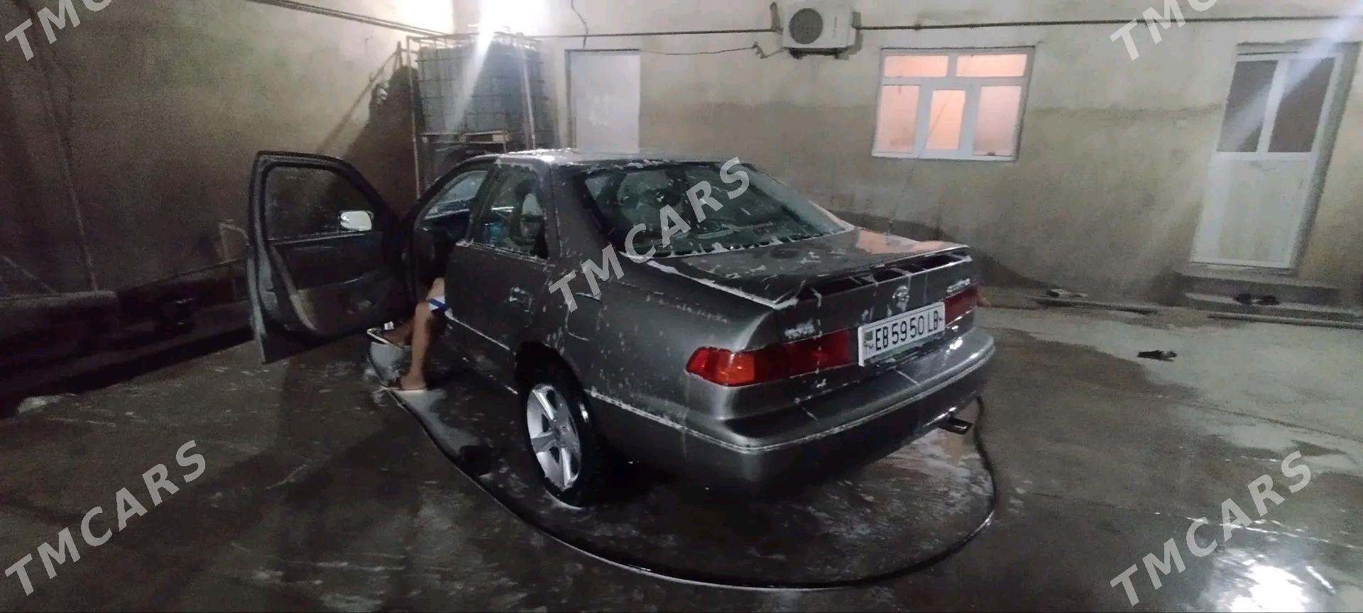 Toyota Camry 2000 - 120 000 TMT - Саят - img 3