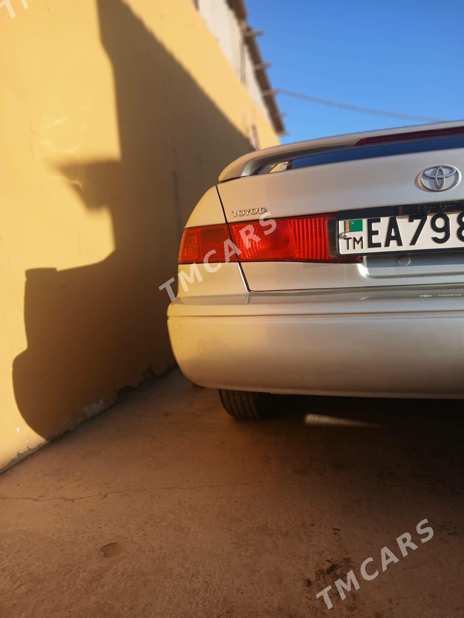 Toyota Camry 2000 - 176 000 TMT - Кёнеургенч - img 8