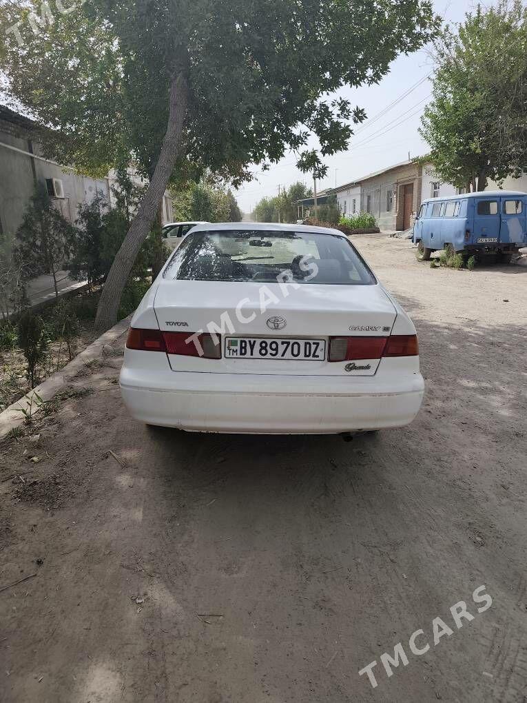 Toyota Camry 1999 - 110 000 TMT - Кёнеургенч - img 4