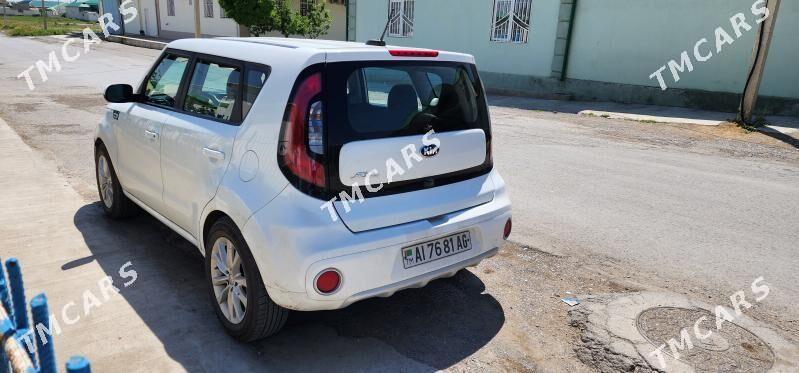 Kia Soul 2018 - 185 000 TMT - Garadamak Şor - img 2