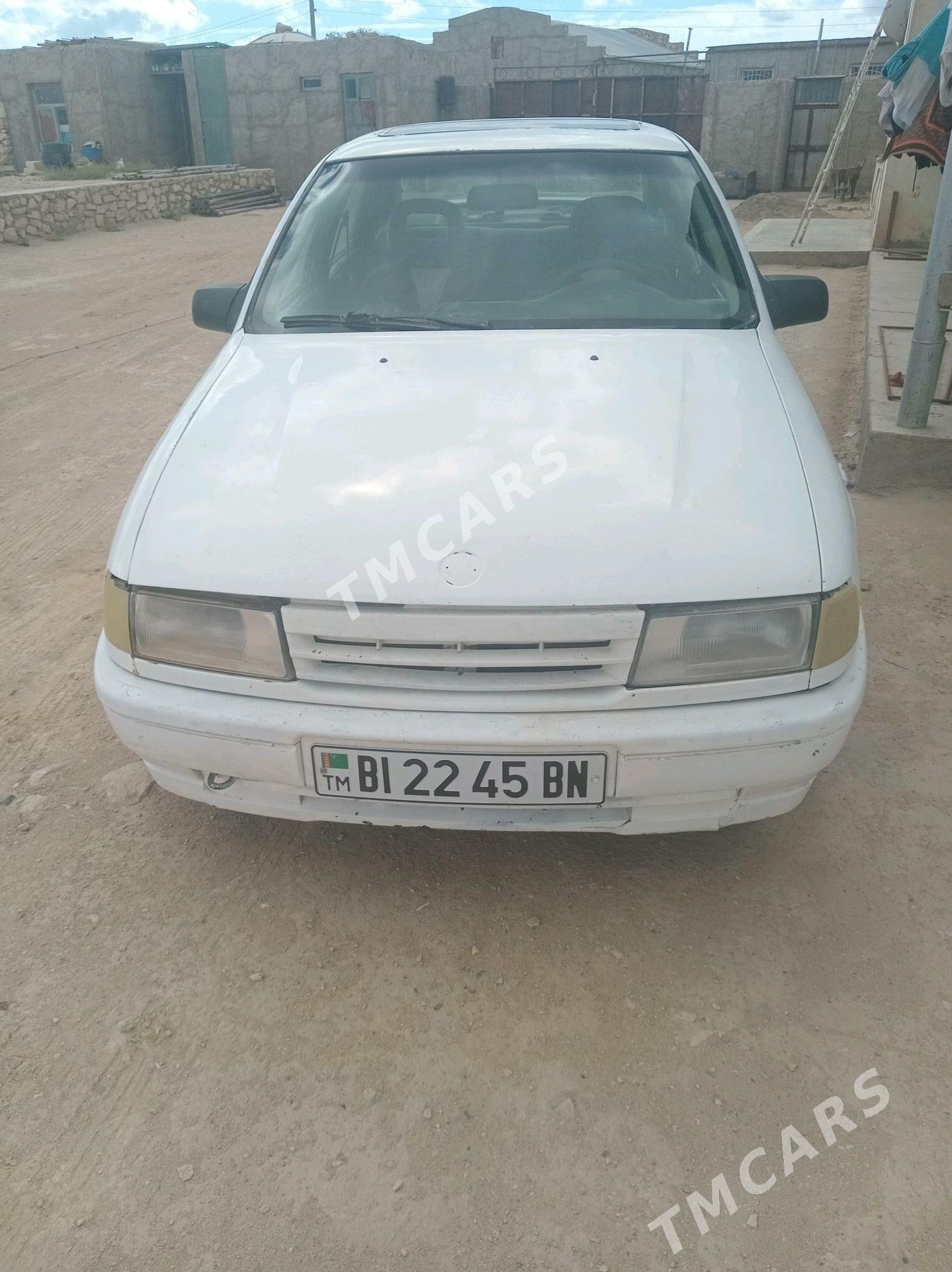 Opel Vectra 1991 - 25 000 TMT - Туркменбаши - img 2