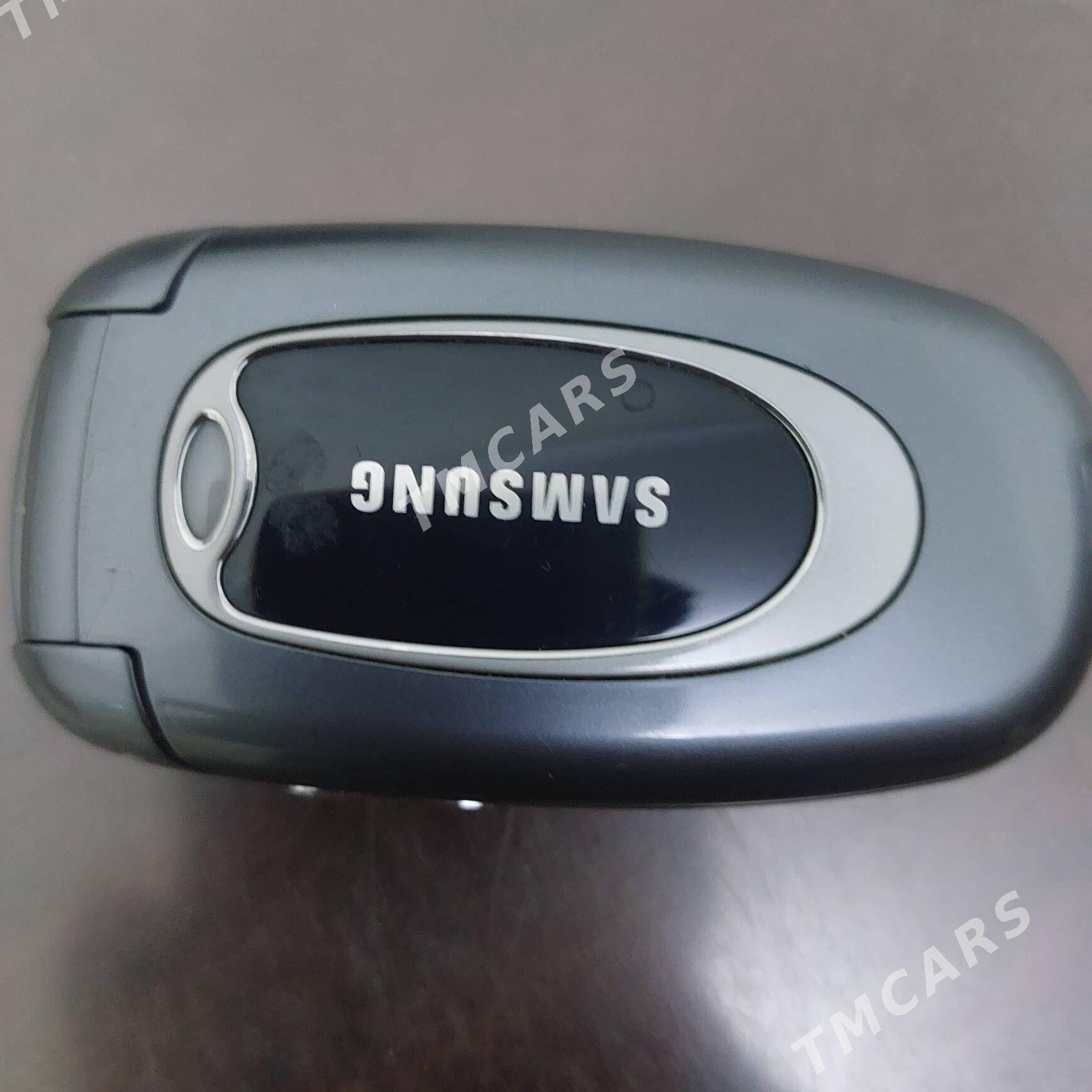 telefon телефон - 3 mkr - img 1