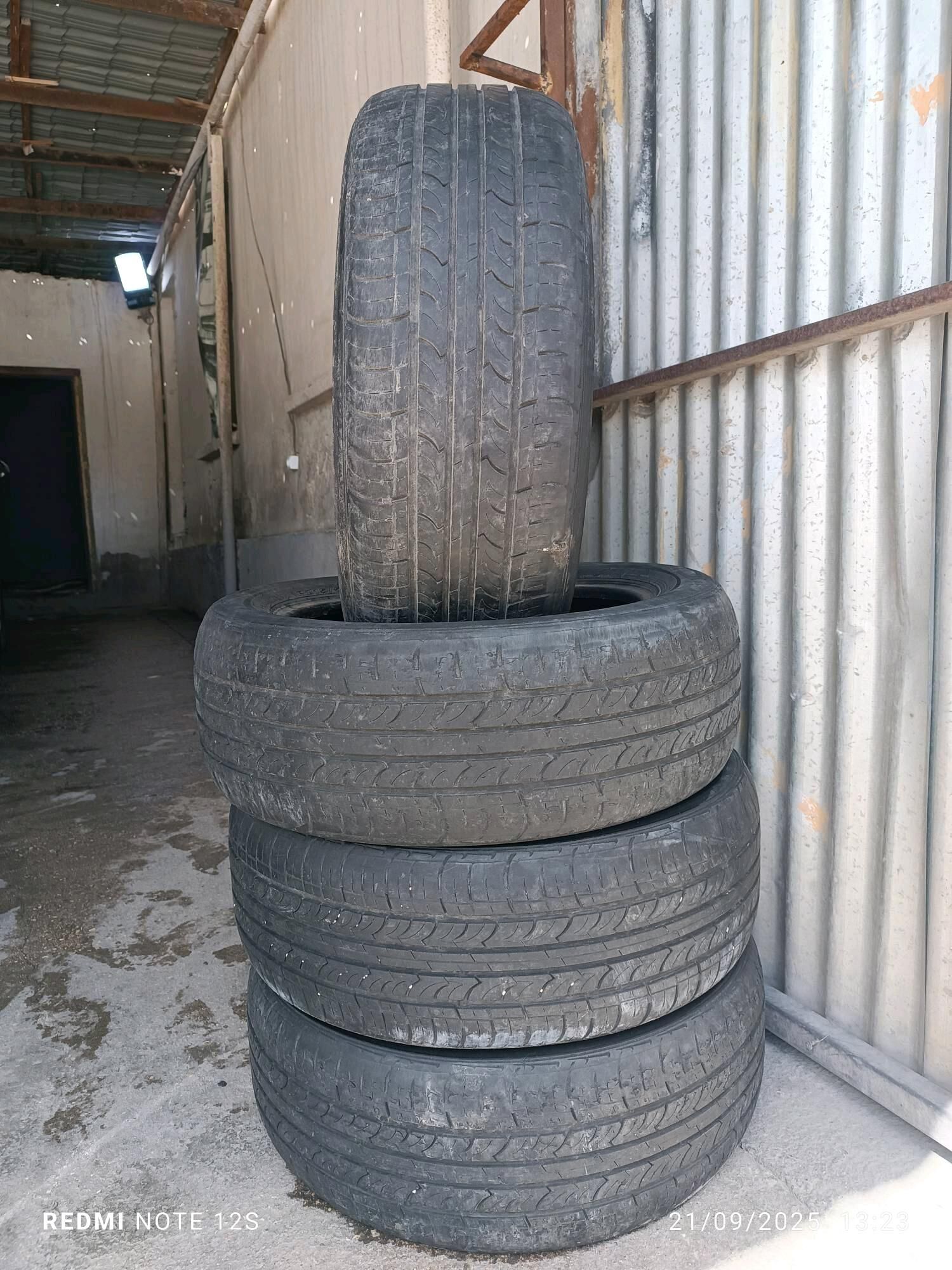 215/55R17 ROADSTONE 500 TMT - Балканабат - img 3