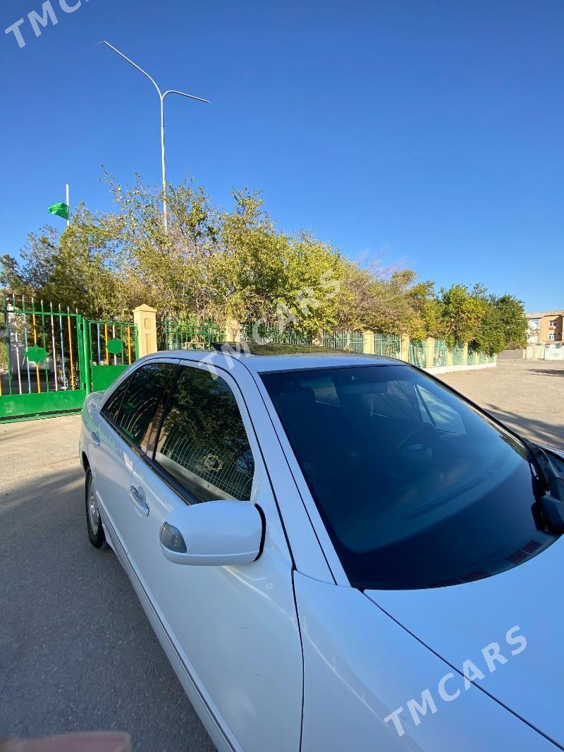 Mercedes-Benz C320 2000 - 120 000 TMT - Балканабат - img 5