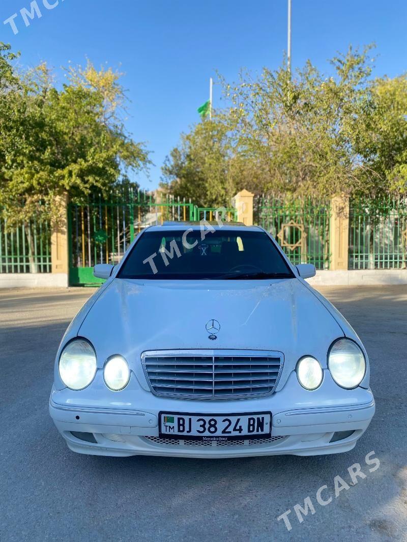 Mercedes-Benz C320 2000 - 120 000 TMT - Балканабат - img 3