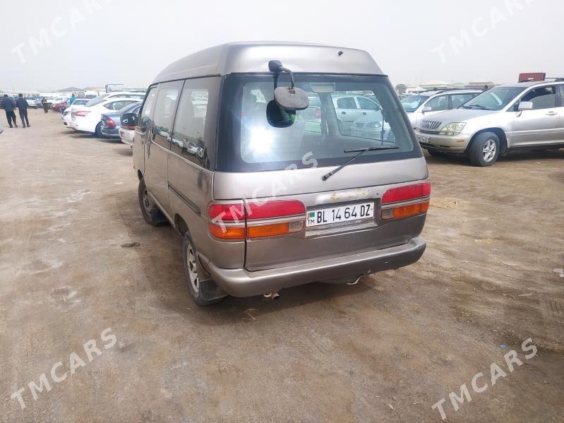 Toyota Town Ace 1994 - 38 000 TMT - Дашогуз - img 3