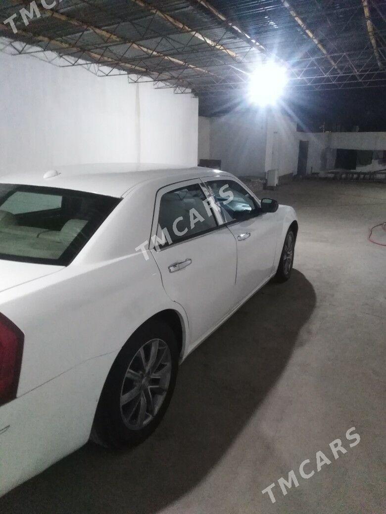 Chrysler 300C 2007 - 110 000 TMT - Саят - img 3
