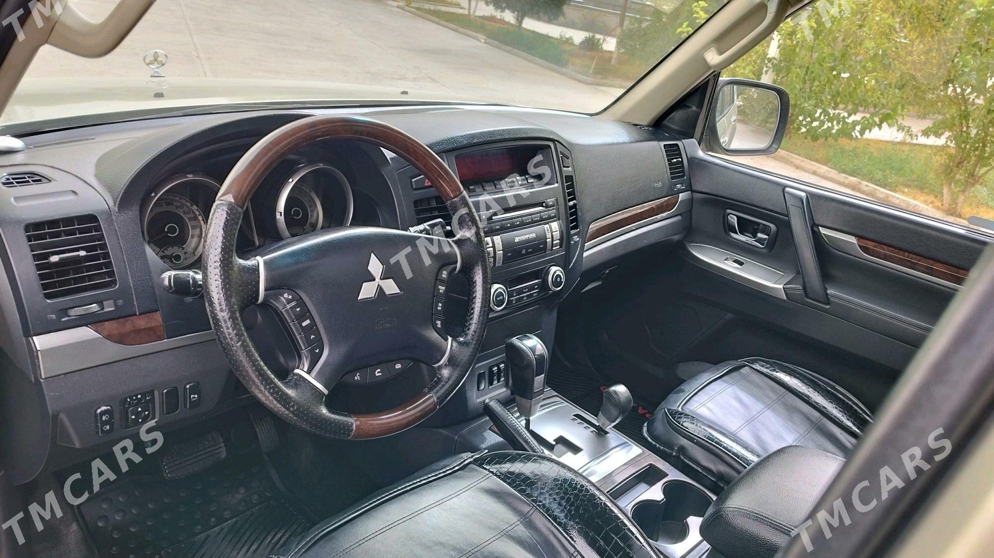 Mitsubishi Pajero 2013 - 260 000 TMT - Дашогуз - img 3