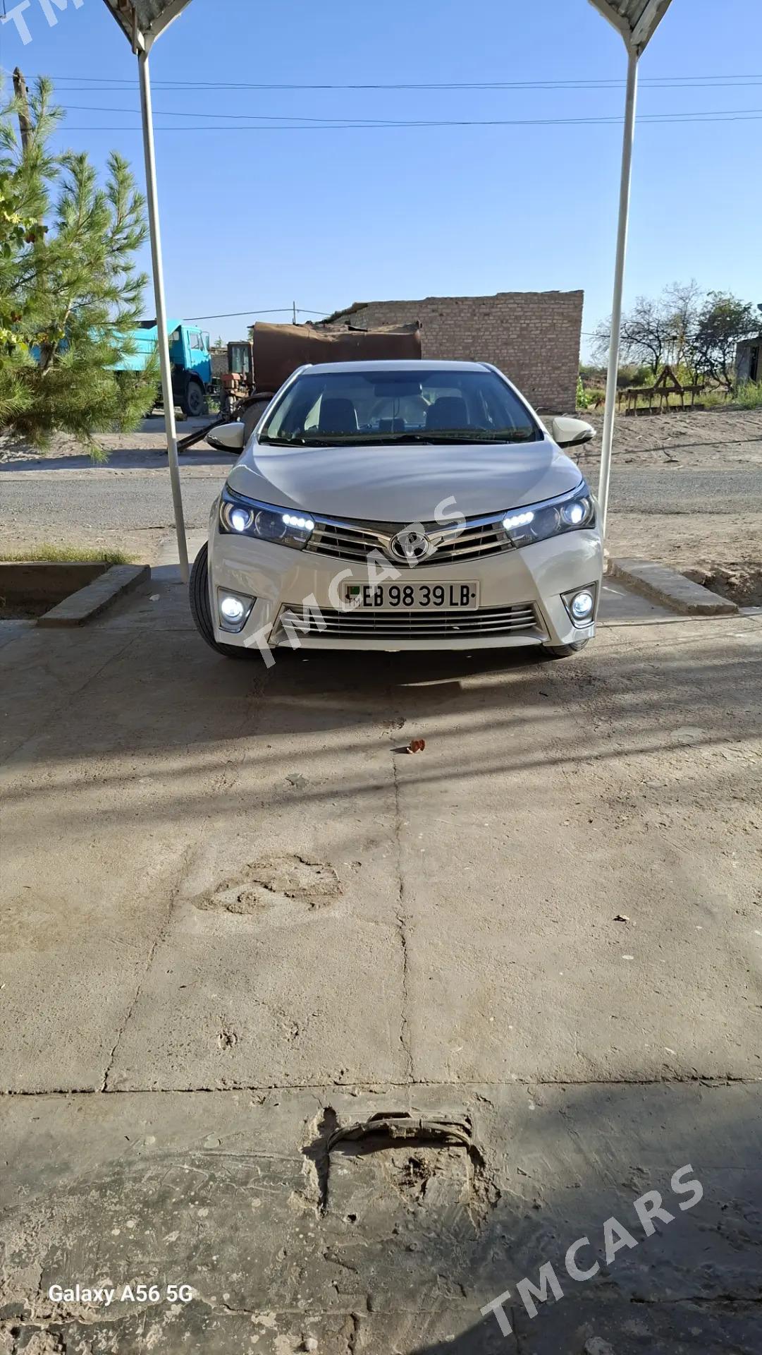 Toyota Corolla 2015 - 220 000 TMT - Фарап - img 2