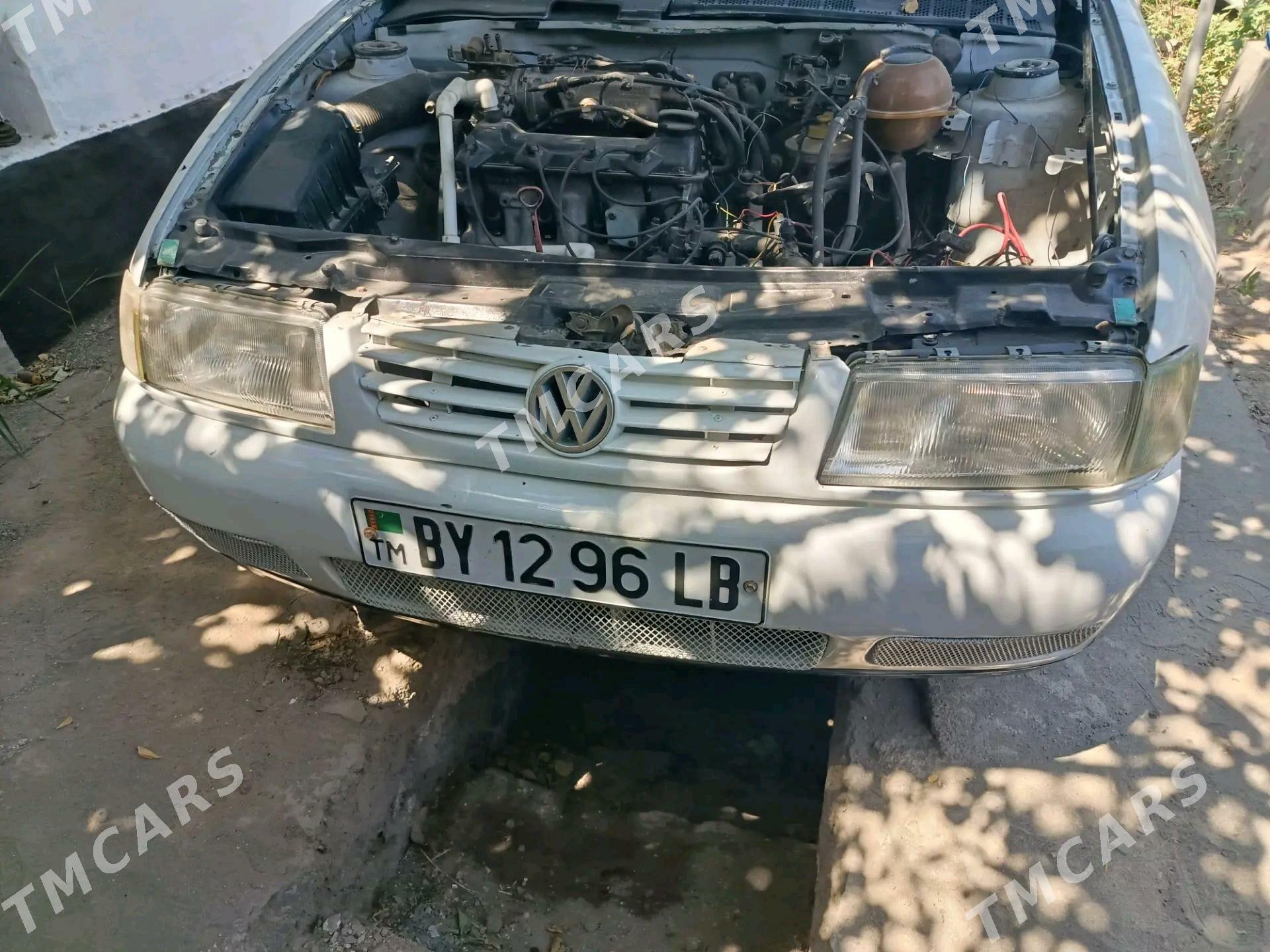 Volkswagen Polo 1999 - 16 000 TMT - Hojambaz - img 5