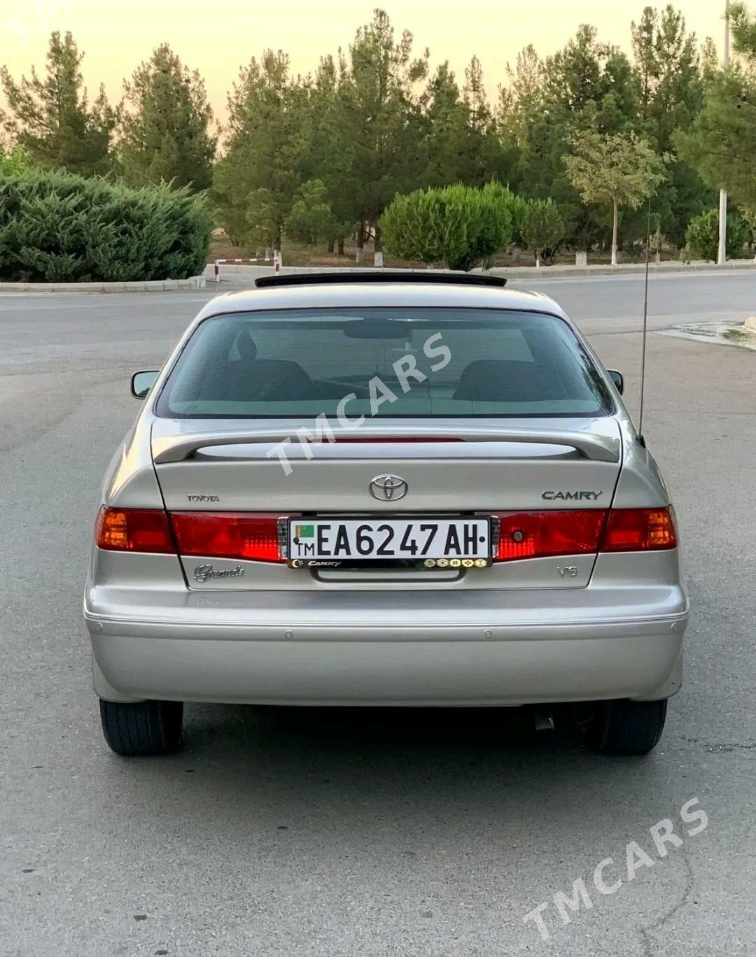 Toyota Camry 2001 - 175 000 TMT - Bäherden - img 5