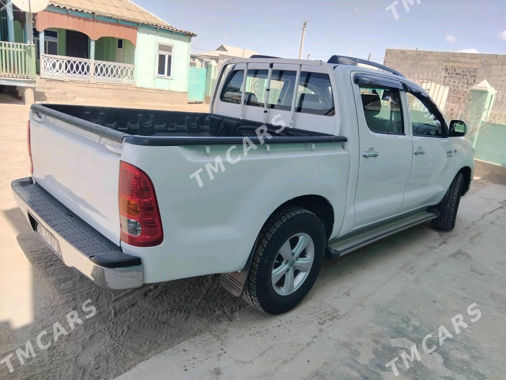 Toyota Hilux 2008 - 219 000 TMT - Balkanabat - img 5