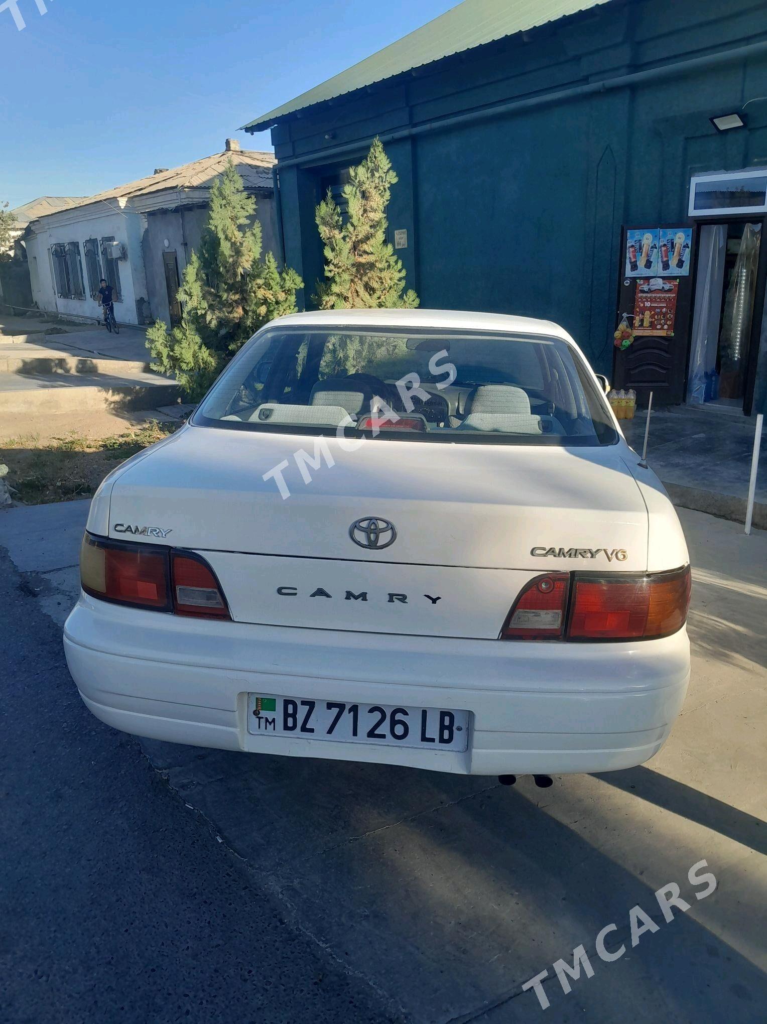 Toyota Camry 1994 - 89 000 TMT - Туркменабат - img 8
