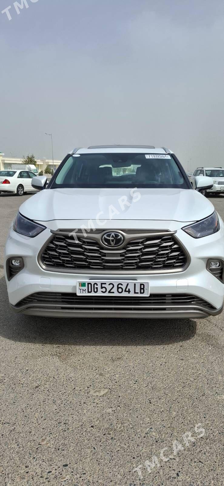 Toyota Highlander 2022 - 585 000 TMT - Türkmenabat - img 3
