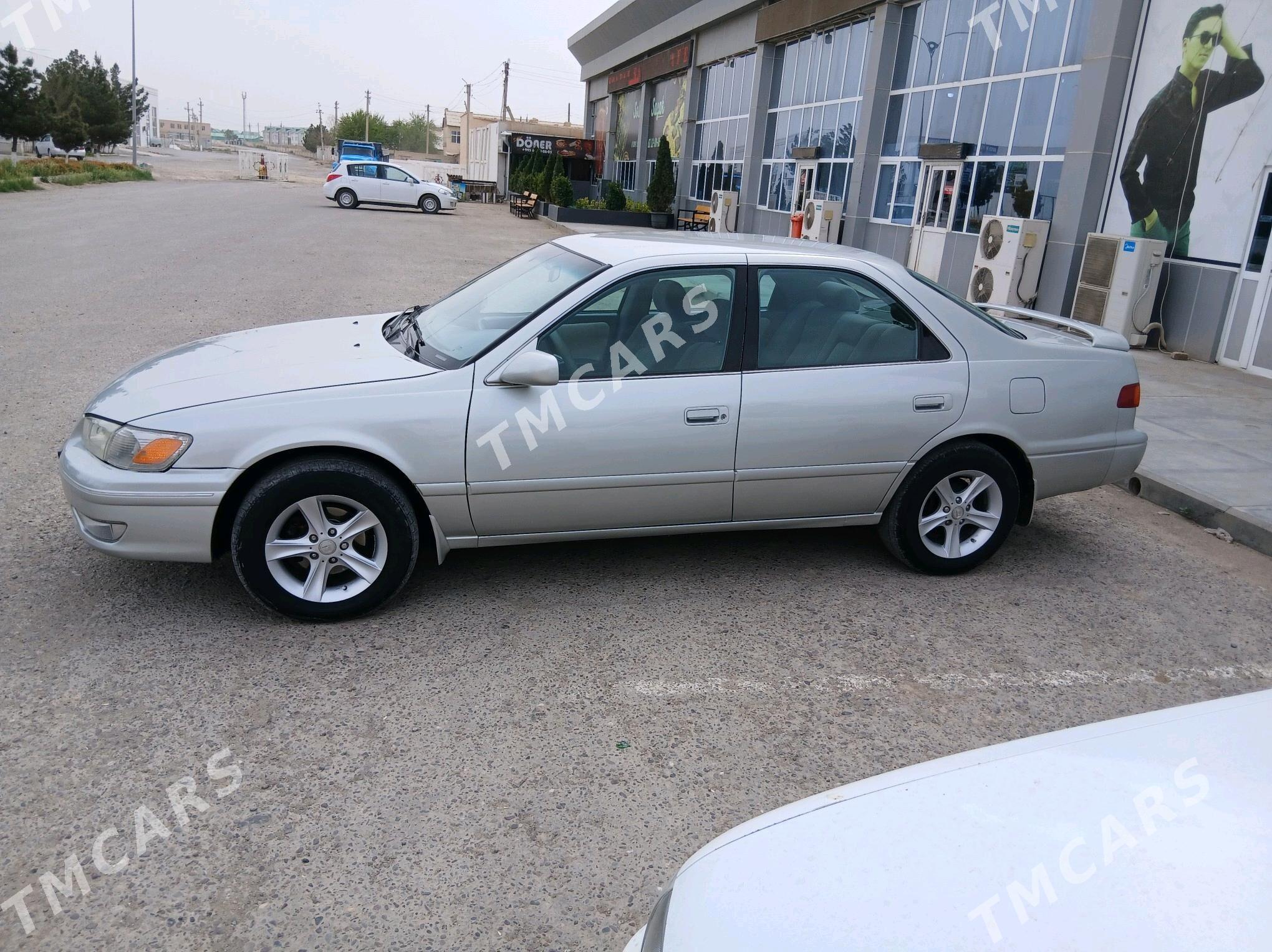 Toyota Camry 2001 - 148 000 TMT - Baýramaly - img 2