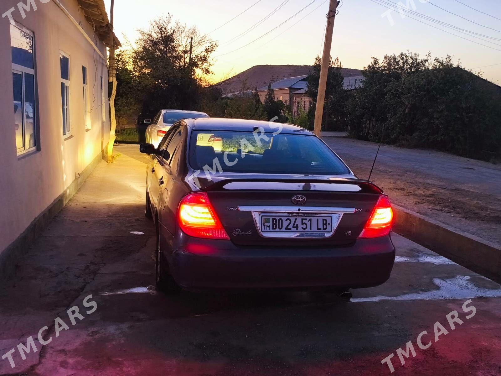 Toyota Camry 2003 - 200 000 TMT - Фарап - img 5
