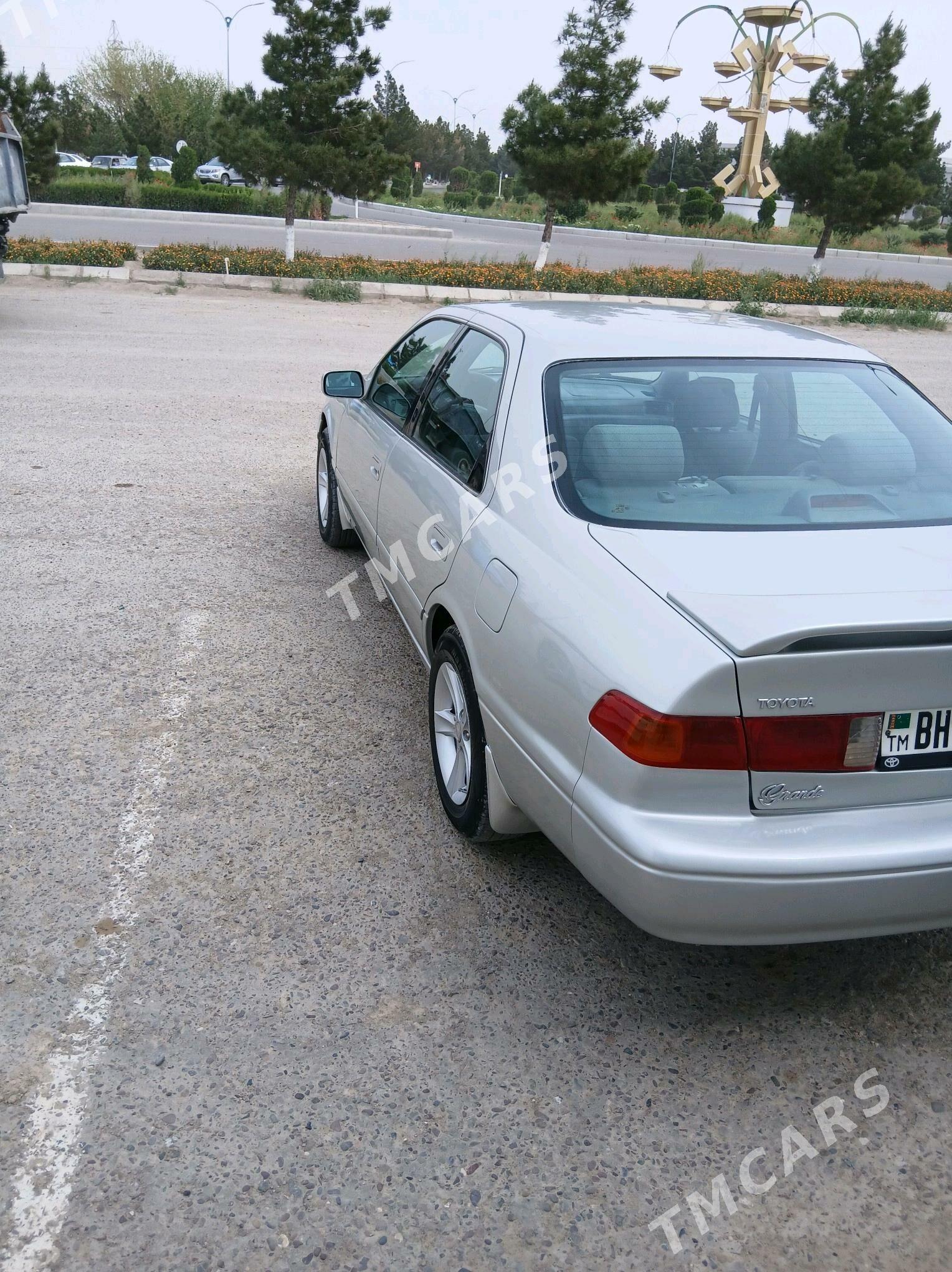 Toyota Camry 2001 - 148 000 TMT - Baýramaly - img 3