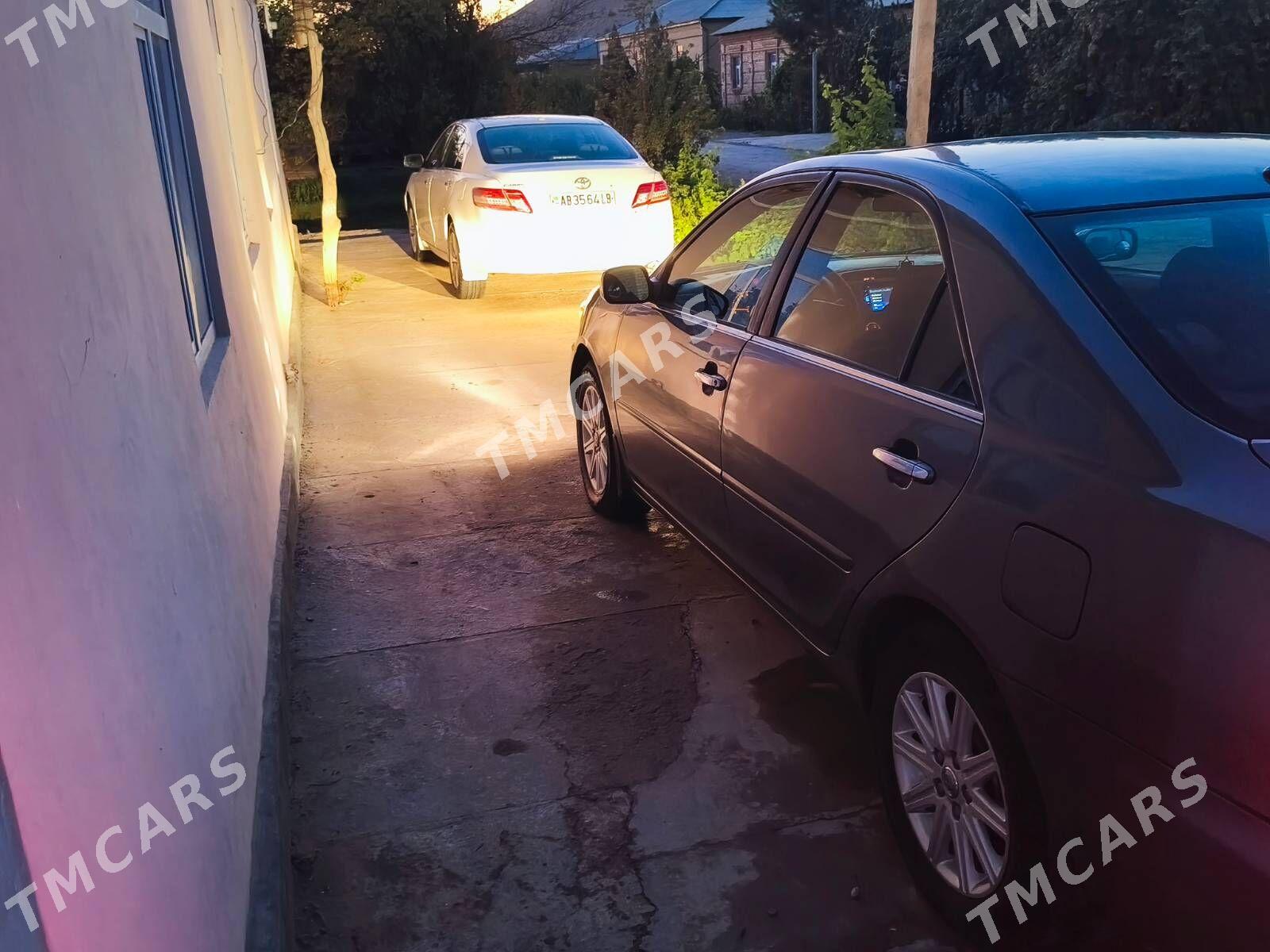 Toyota Camry 2003 - 200 000 TMT - Фарап - img 3