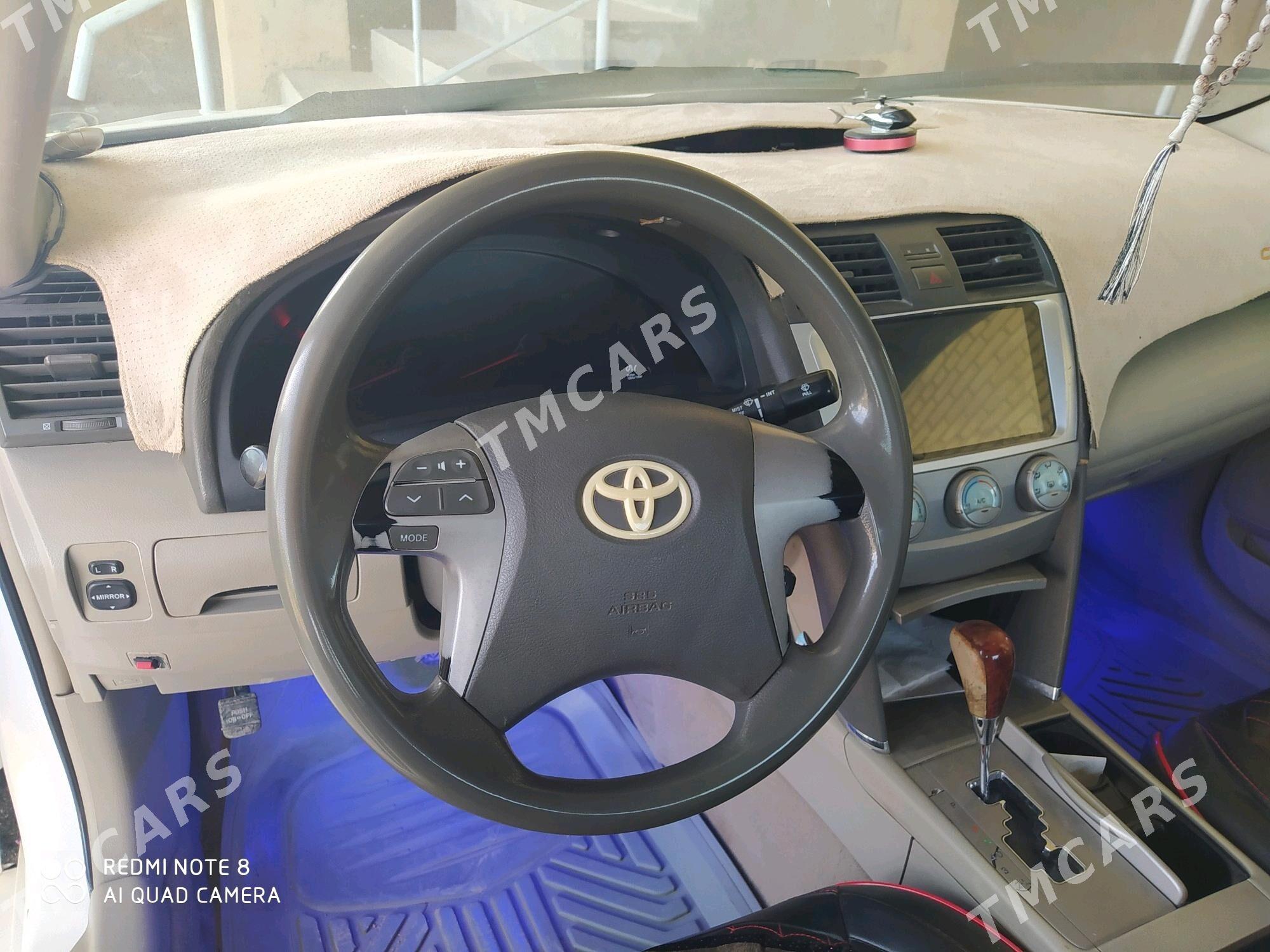 Toyota Camry 2007 - 150 000 TMT - Байрамали - img 4
