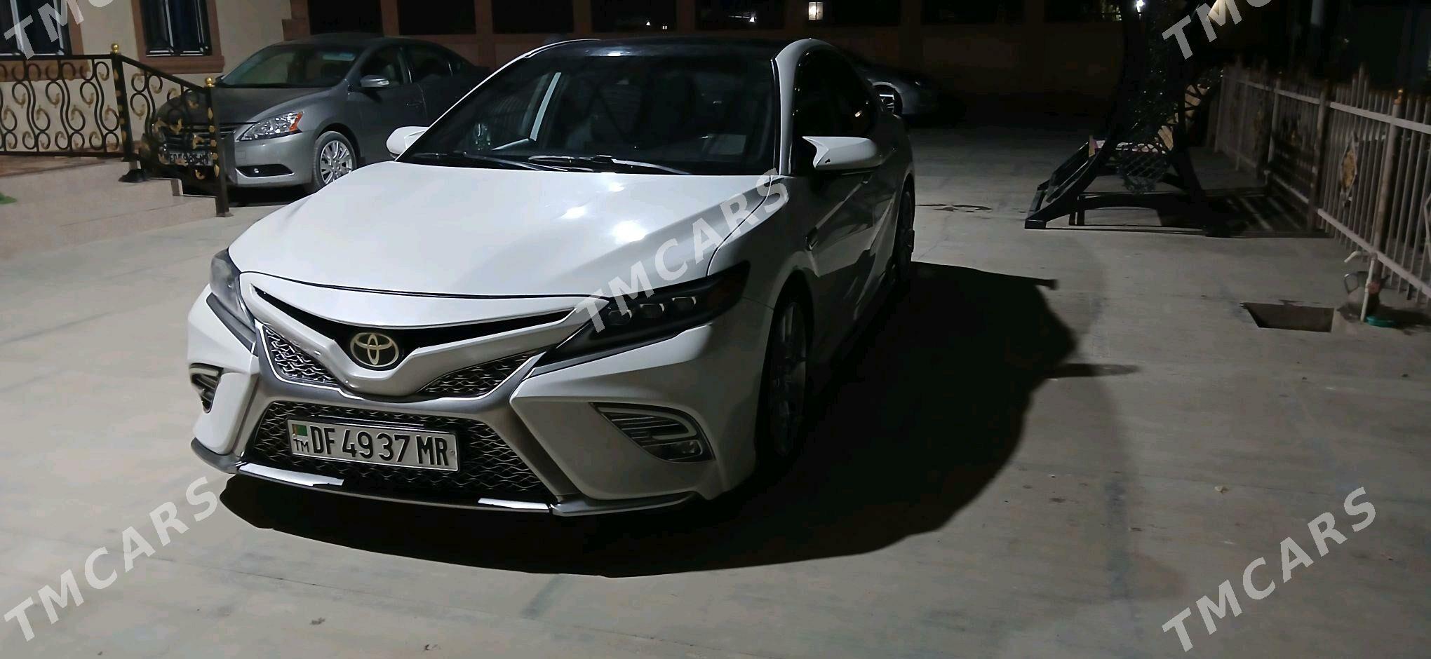 Toyota Camry 2021 - 450 000 TMT - Байрамали - img 7