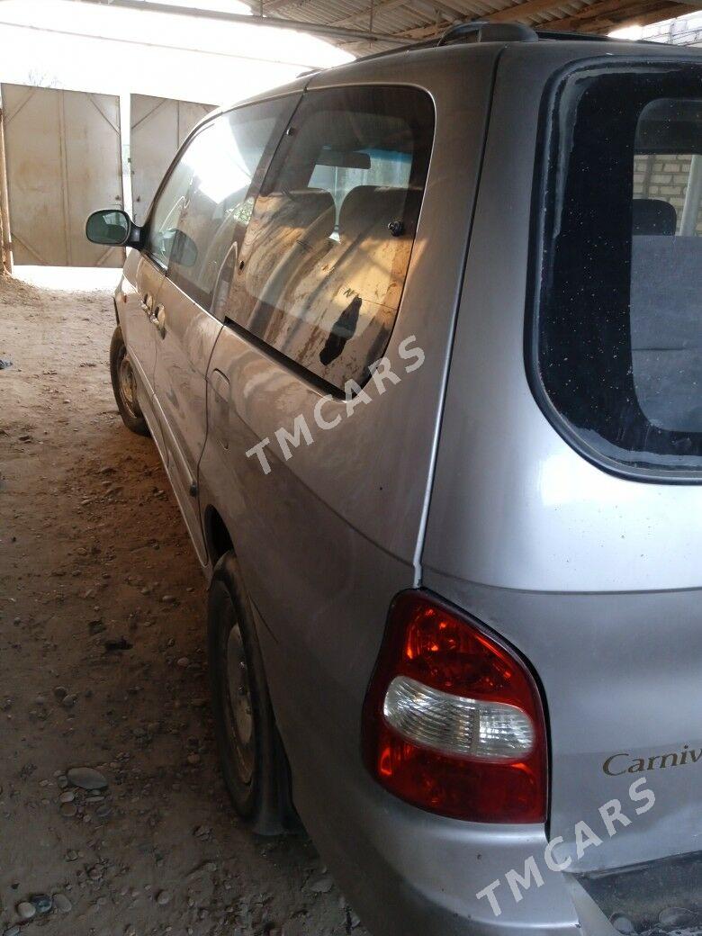 Kia Carnival 2001 - 60 000 TMT - Тагтабазар - img 2